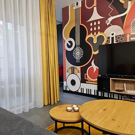 Urban Apartments Opolska 10 No 61 - Balcony - Air Condition - Rooftop Garden - Free Garage *