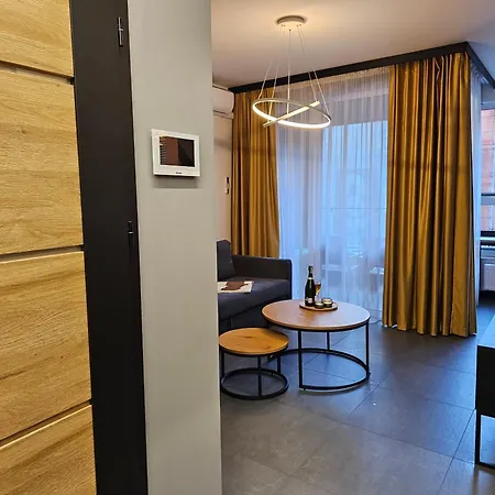 Urban The Philharmonic, Opolska 10 No 61, Free Garage, Self Check-in דירה